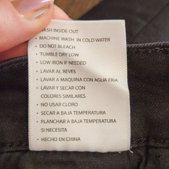 KANCAN NWT High Rise Distressed Black Denim Shorts, Size 9 - Picture 13 of 13